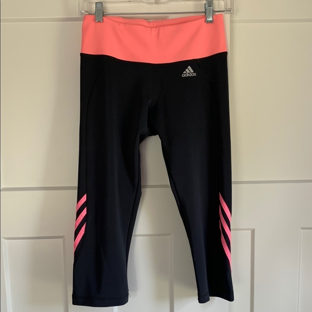 {Adidas}